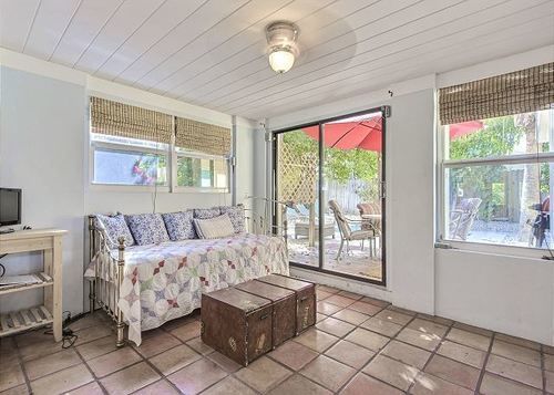 Salty Tortuga Apartment *
