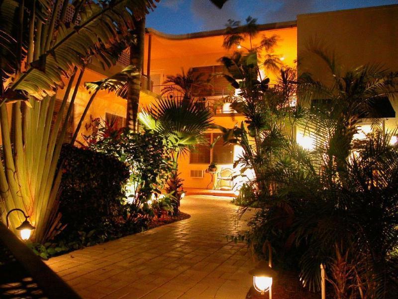 Hotel Elysium - Clothing Optional Gay Men's (adults Only) 3*