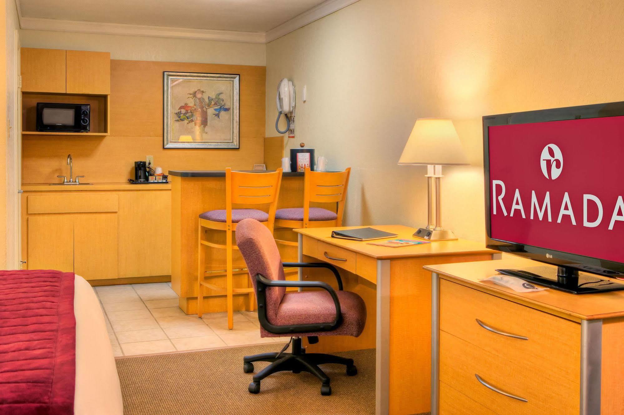 Ramada Oakland Park Hotel Fort Lauderdale