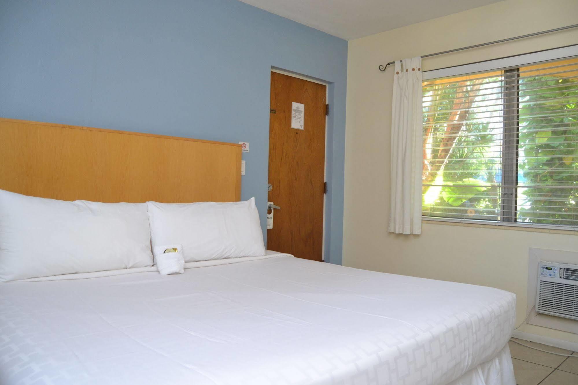 Hotel Elysium - Clothing Optional Gay Men's (adults Only)