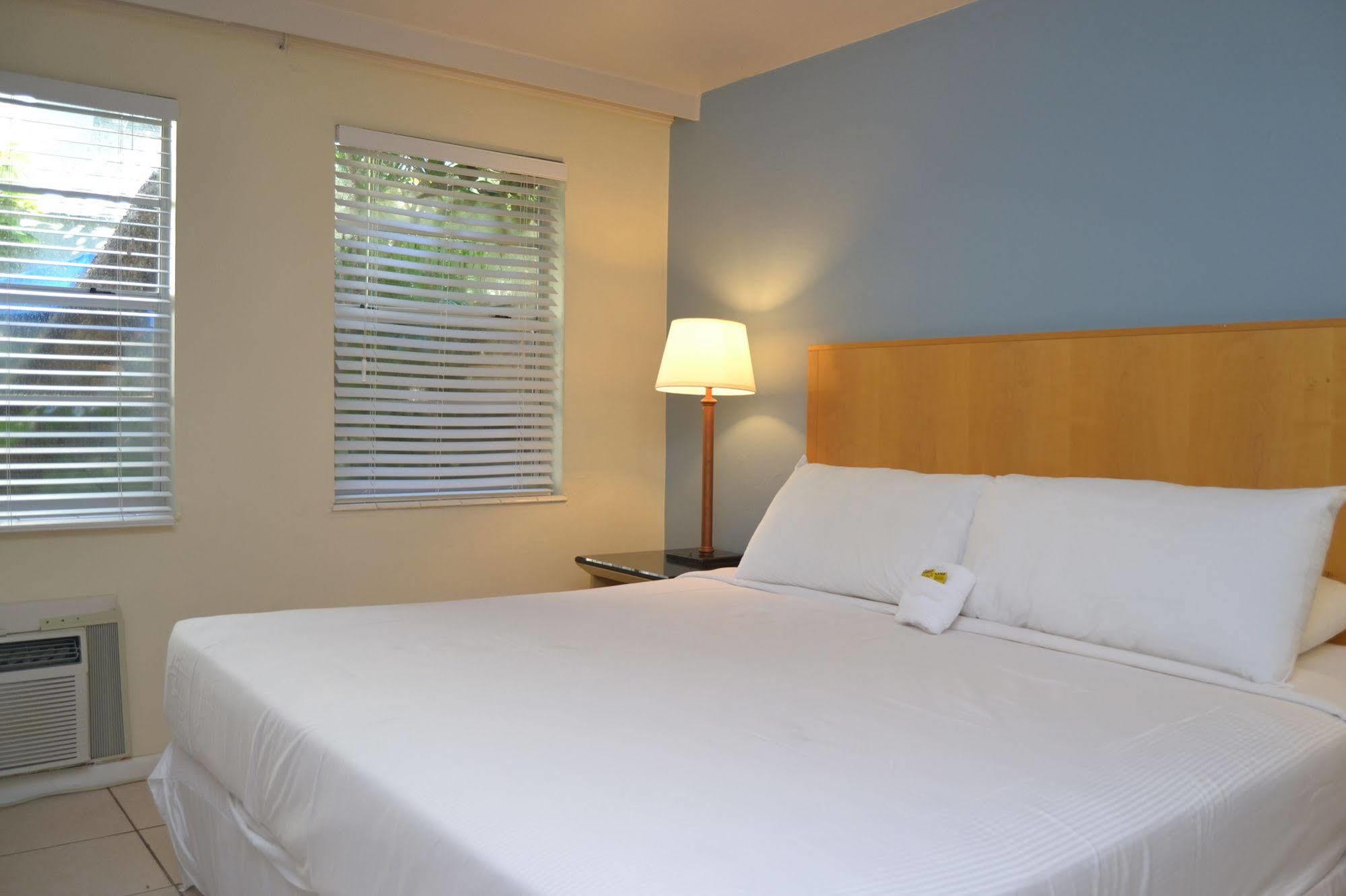 Hotel Elysium - Clothing Optional Gay Men's (adults Only) 3*