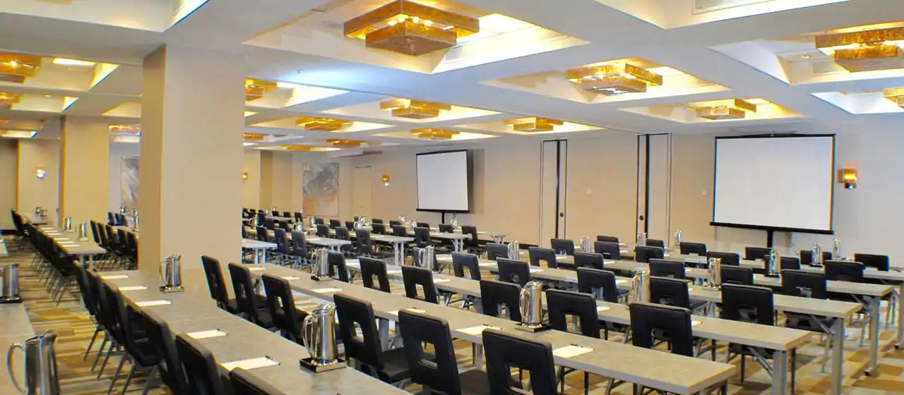 Gallery One - A Doubletree By Hilton Hotel