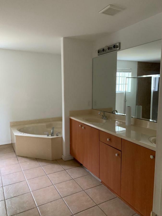Bedroom In Lauderdale Lakes Townhome Fort Lauderdale