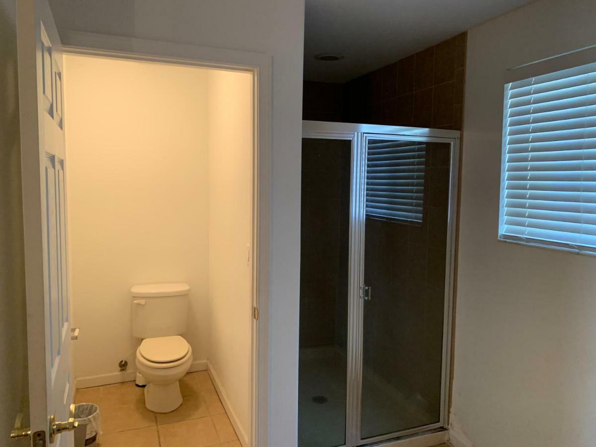 Bedroom In Lauderdale Lakes Townhome