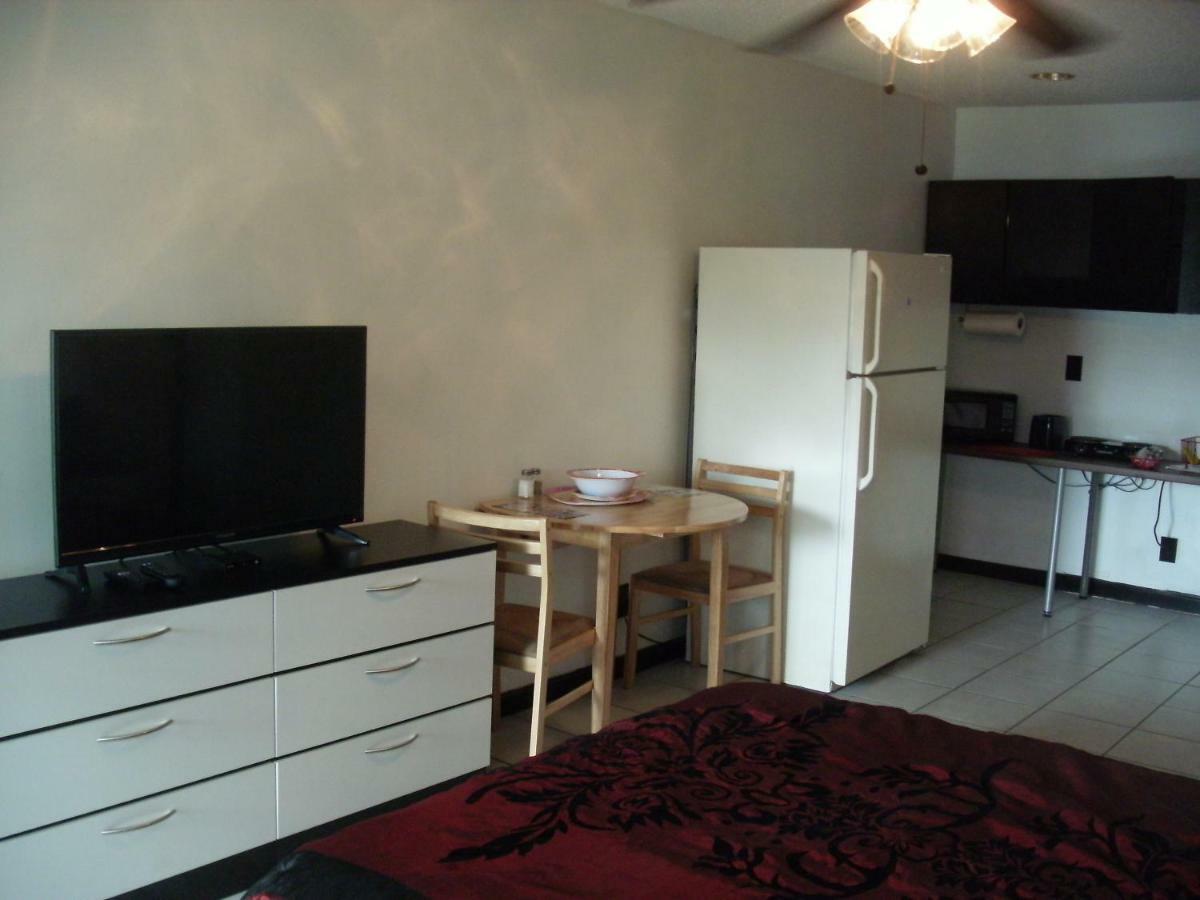 Newly Furnished Large Clean Quiet Private Unit Apartment *