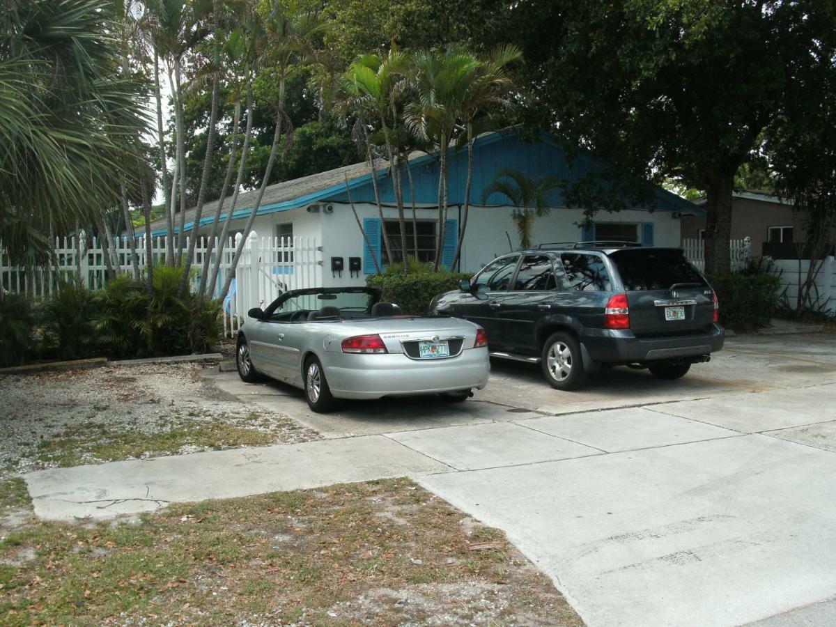 Newly Furnished Large, Clean, Quiet Private Unit Apartment