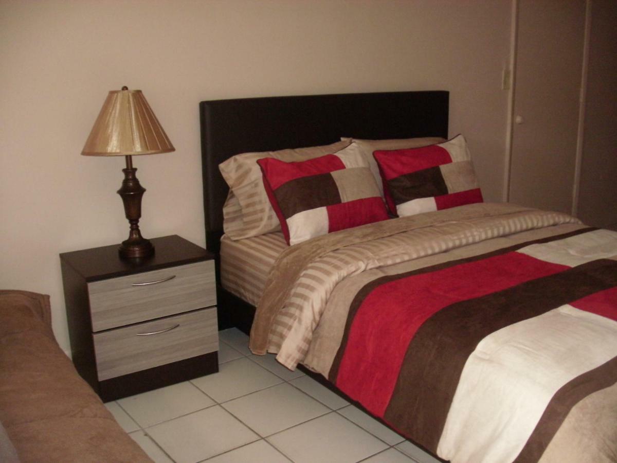Newly Furnished Large, Clean, Quiet Private Unit *