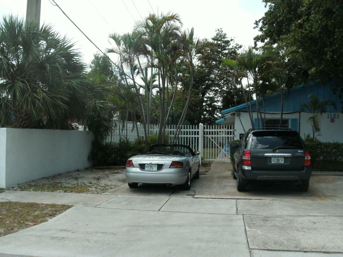 Apartment Newly Furnished Large, Clean, Quiet Private Unit *