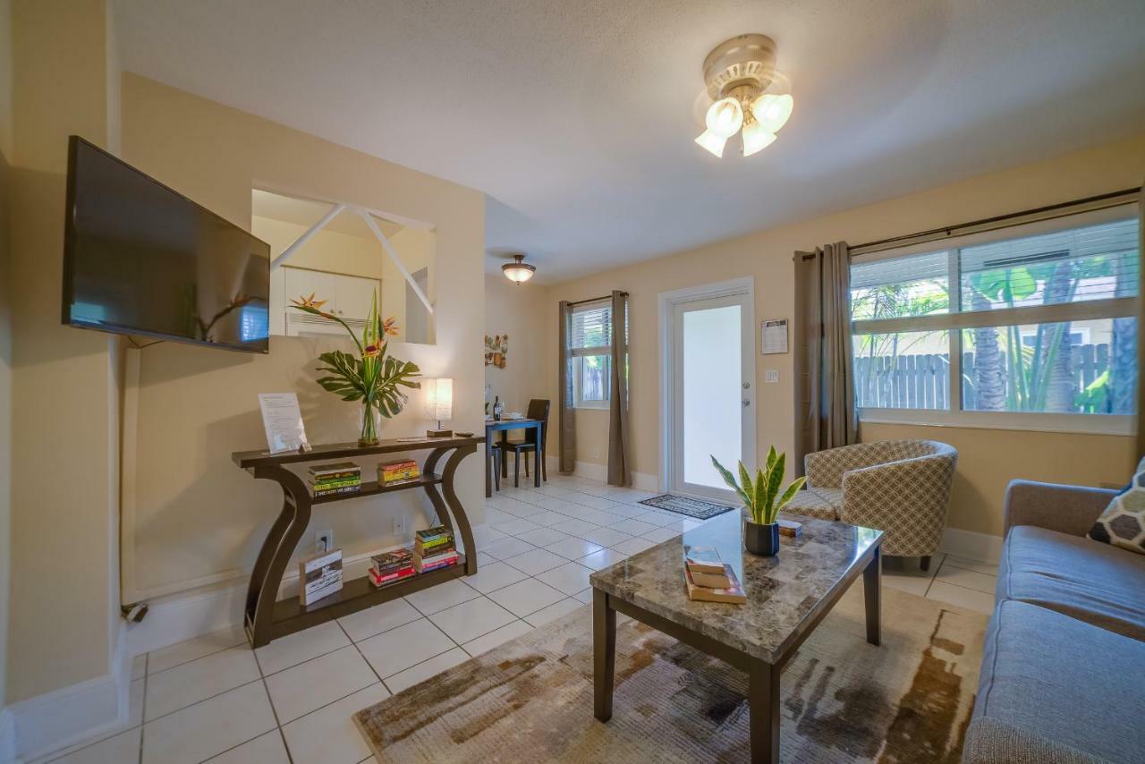 Hainsley At 1645 Apartment