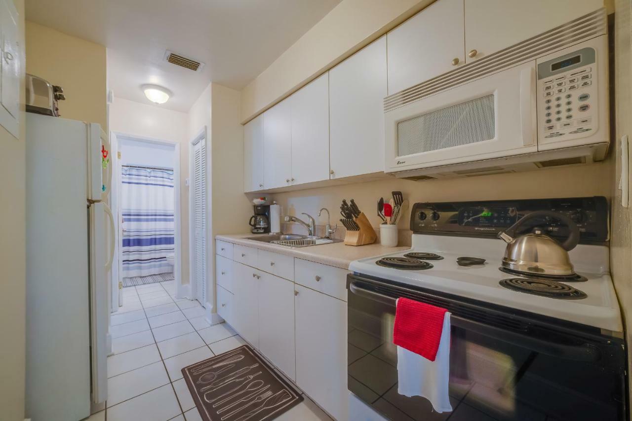 Hainsley At 1645 Apartment