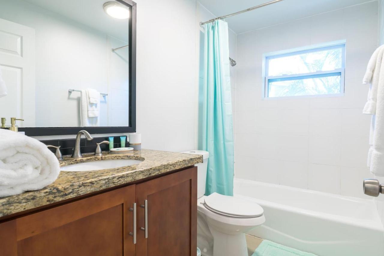 Tropical House 3 Bedrooms With Pool Oakland Park Holiday home *
