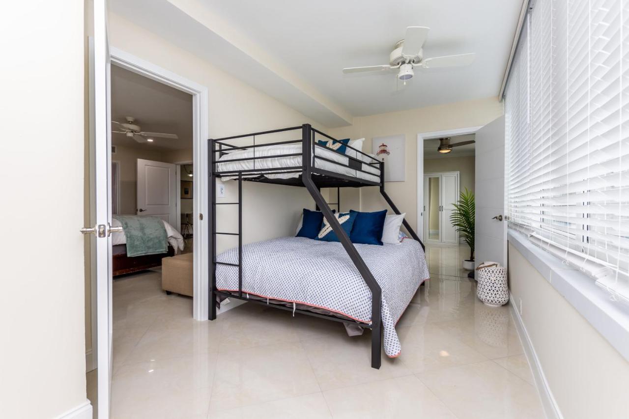 Ocean 3br On The 811 Apartment *