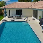 Sail Away Beach Cottage Sleeps 10 Heated Pool