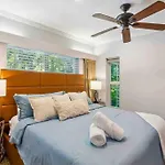 Private Oasis With Pool Near Beaches, Dining & Las Olas