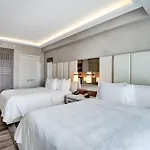 Elegant Beachfront Condo - Your Perfect Getaway!