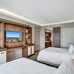 Elegant Beachfront Condo - Your Perfect Getaway!