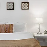 Beach Apt With Waterview In Las Olas Blvd
