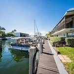 Mahalo Isles Apartments By Rocketstay