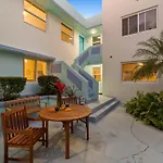 Condo By The Beach King Bed Lush Patio W Bbq Breakers Key Six H0Mes