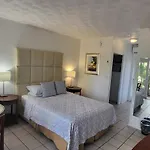Green Island Inn