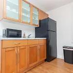 Fort Lauderdale 1-Bdrm Apartment - 5 Minutes Walking Las Olas Beach