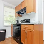 Fort Lauderdale 1-Bdrm Apartment - 5 Minutes Walking Las Olas Beach