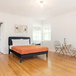 2-Bdrm Unit - 5 Minutes Walking Las Olas Beach