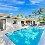 Open Concept Bungalow Beach Proximity Lush Neighborhood Pearl Key