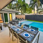 Open Concept Bungalow Beach Proximity Lush Neighborhood Pearl Key