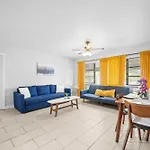 Bayview Apartments By Lowkl