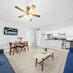 Bayview Apartments By Lowkl