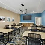 Courtyard By Marriott Oceanside Fort Lauderdale Beach