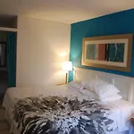 Green Island Inn