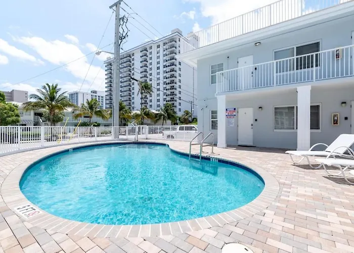 Bayshore Breeze Free Parking 3