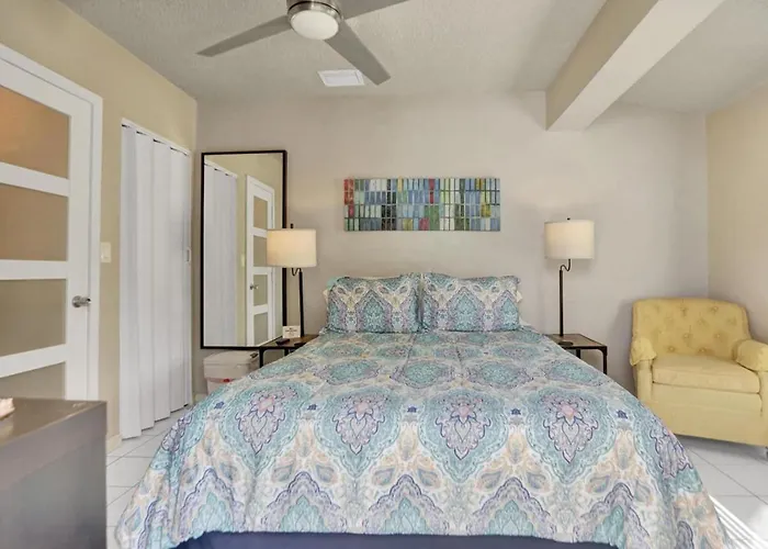 Private Studio, 5 Min. Walk To Wilton Drive
