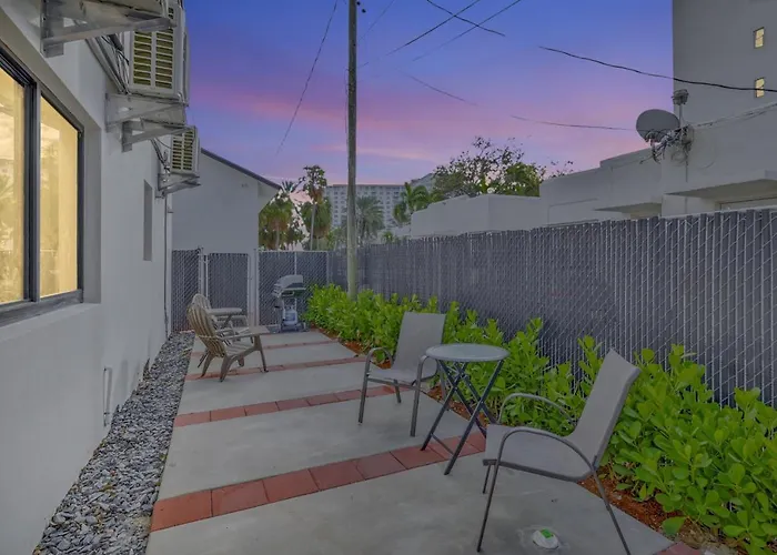 2 Condo Combo Walk To Beach Off Las Olas 2Ab