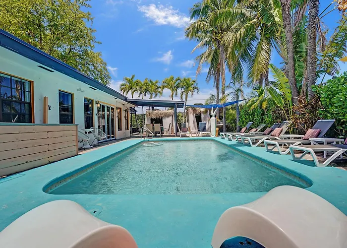 Gay Clothing Opt Studio In Heated Pool Guesthouse