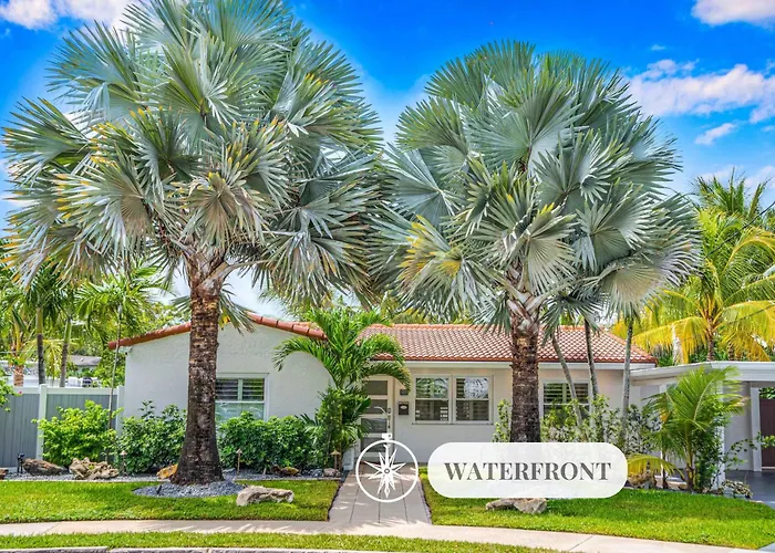 Centrally Located Heated Pool Riverside View Access Citrus Key H0Mes