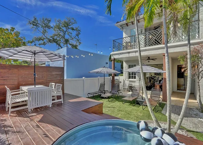 Tarpon River House