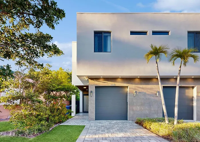 Luxury In Lauderdale