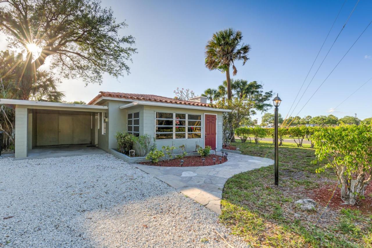 The Oasis Near The Cruise & Airport - By Avi Holiday home Fort Lauderdale
