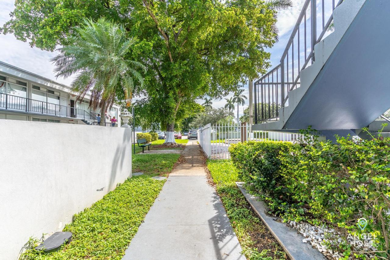 Stylish Apts In Oakland Park Near Ft Lauderdale * Fort Lauderdale