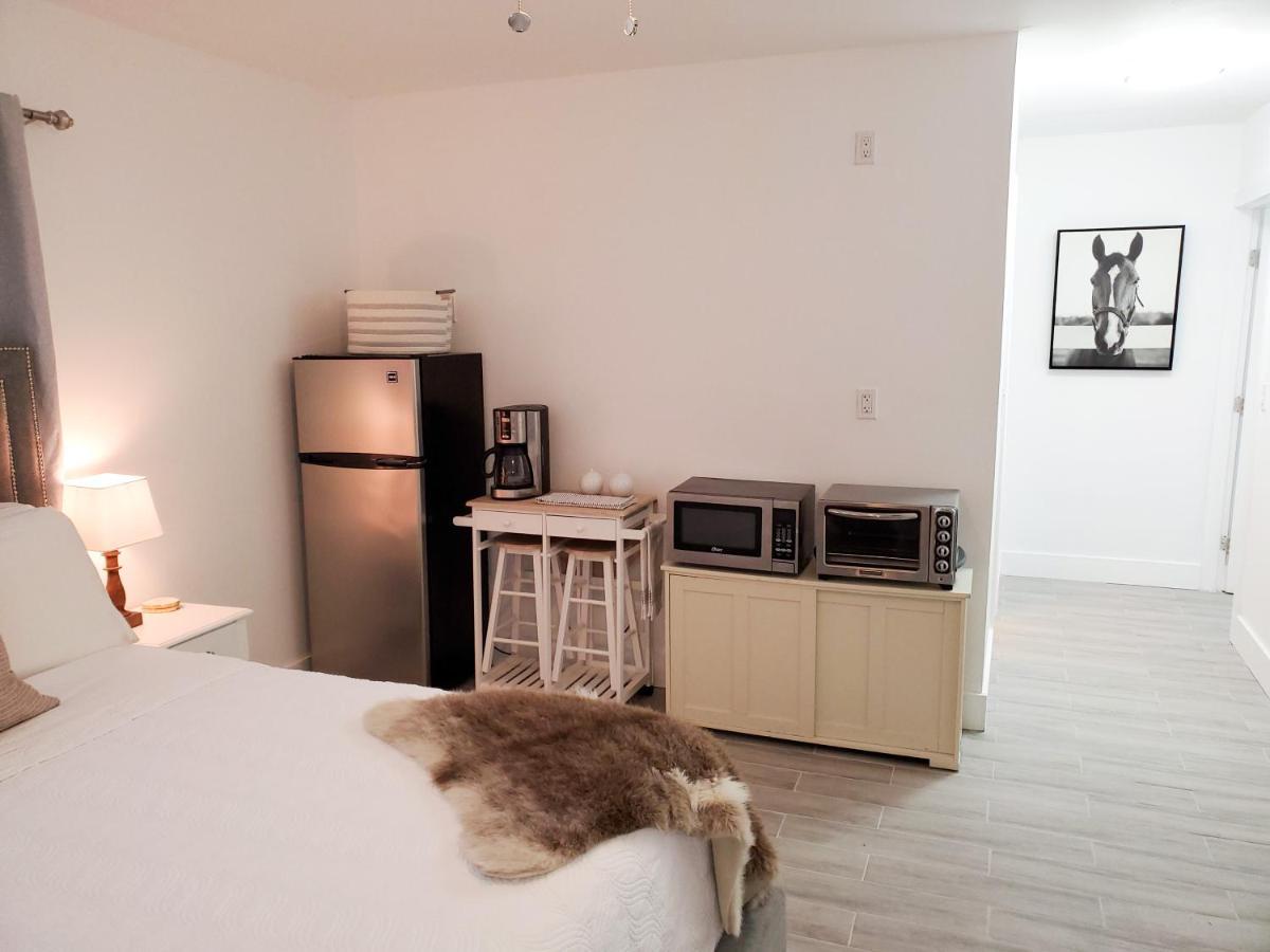 Stylish & Newly-renovated Near Olas Guest house