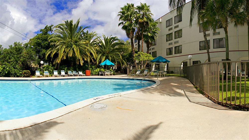 Hotel La Quinta By Wyndham Ft Lauderdale Cypress Creek