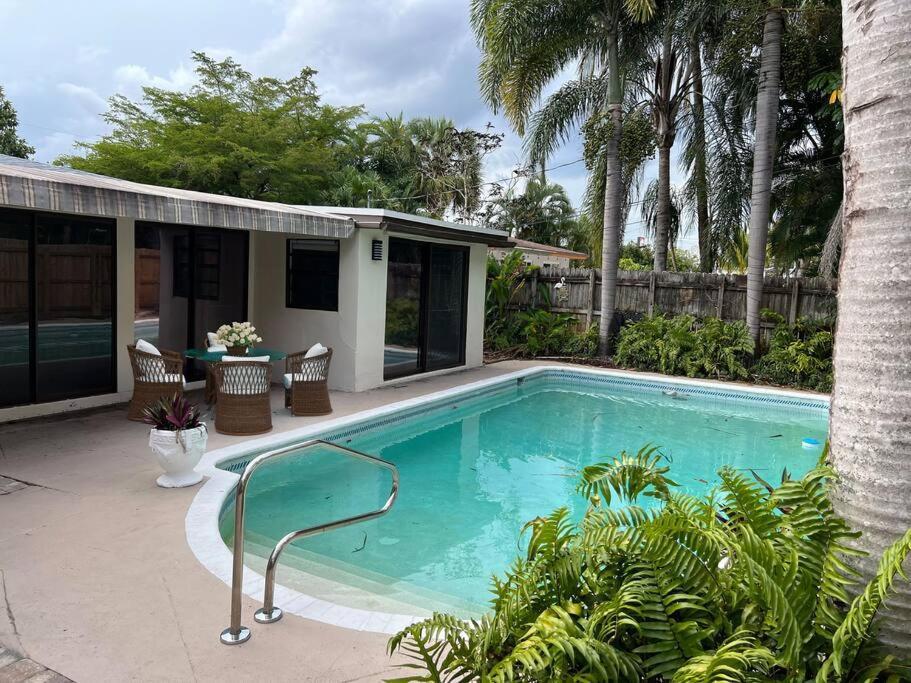 Villa New Spacious 6bdr Pool Tennis/airhockey Fort Lauderdale
