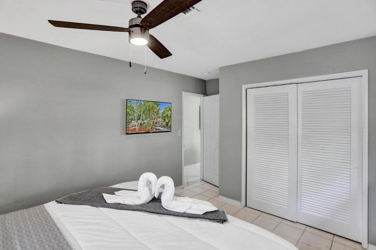 Villa New Spacious 6bdr Pool Tennis/airhockey *