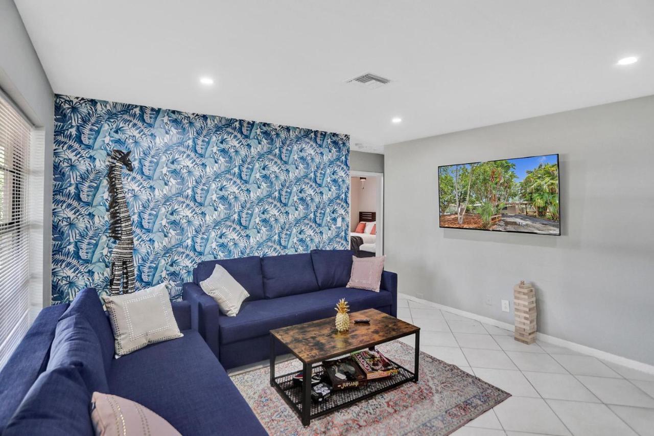 New Spacious 6bdr Pool Tennis/airhockey Villa *