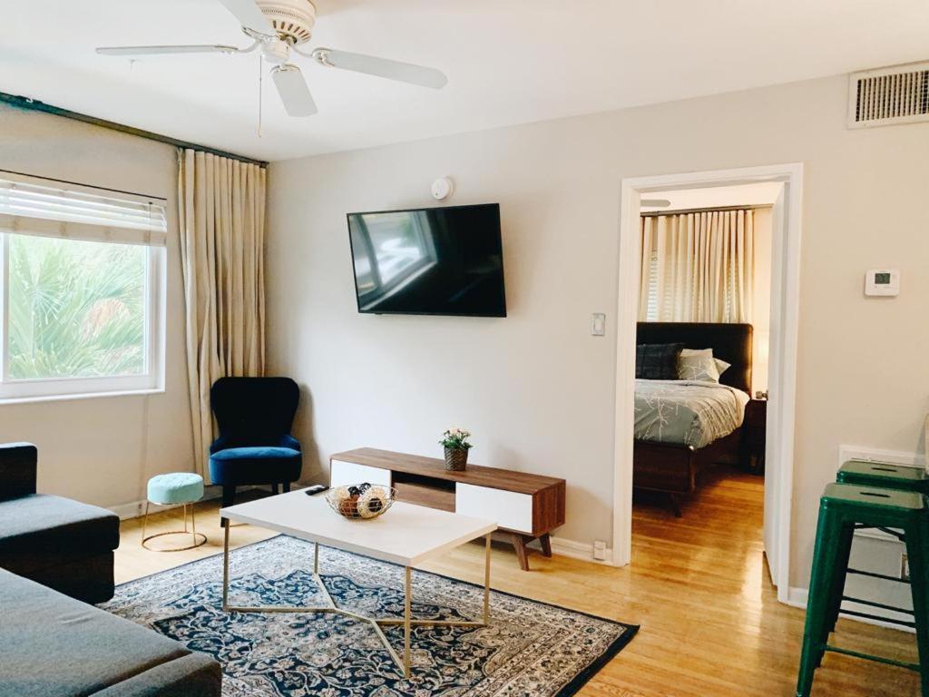 Galleria By Lowkl Apartment *