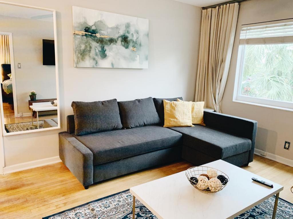 Apartment Galleria By Lowkl