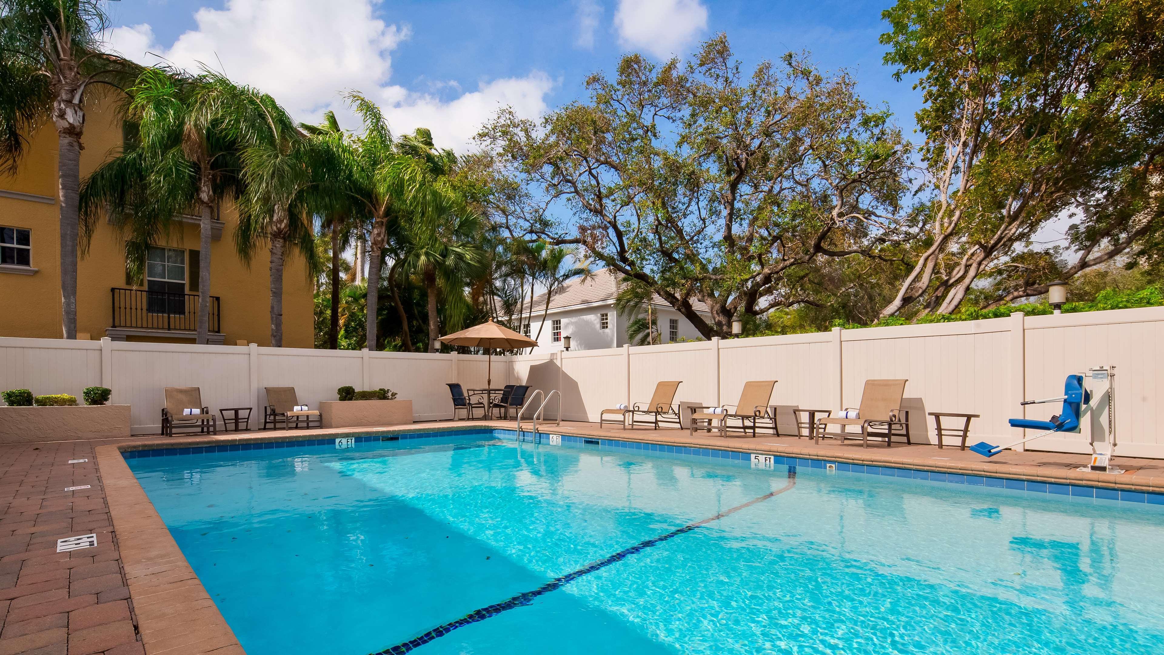 Western Lauderdale Airport Cruise Port Motel 3*